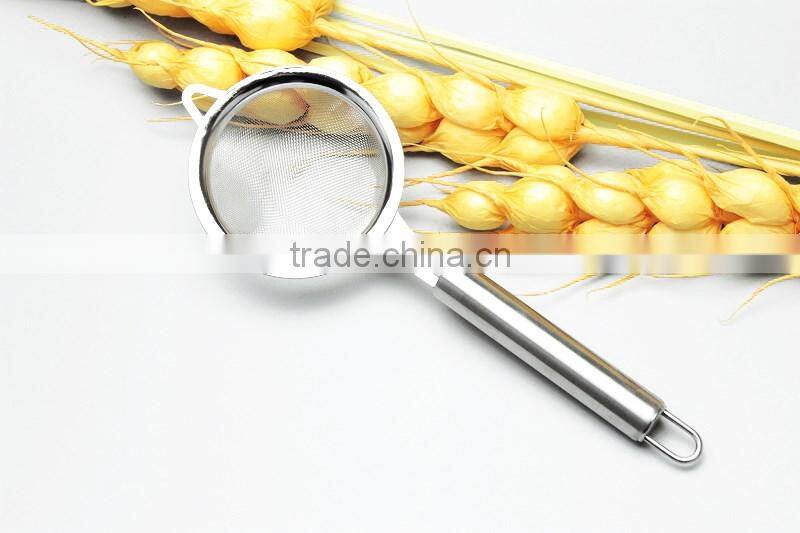 china hot sales cheap price stainless steel spoon strainer