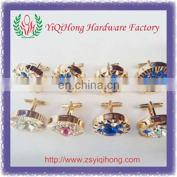 Different edge cufflink
