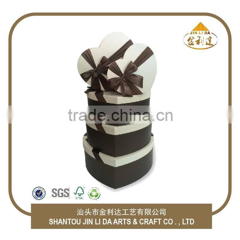 Wholesale Recycled Heart-shaped Paper Gift Box Set of 5