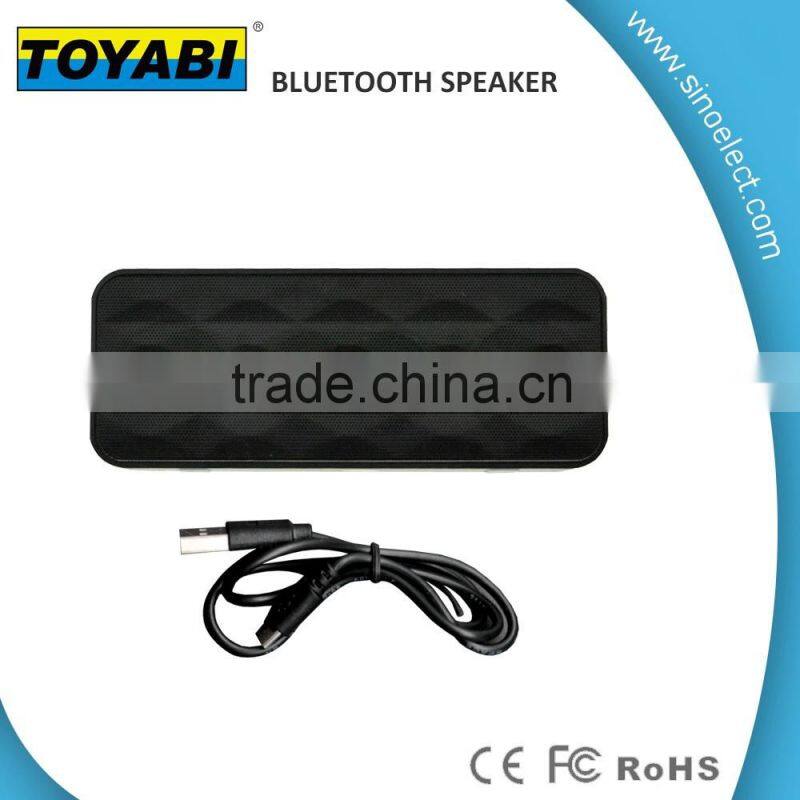 2016 new multifunction speaker support bluetooth/FM/SD card/U disk and built in 400mAh battery for 4 hours playing