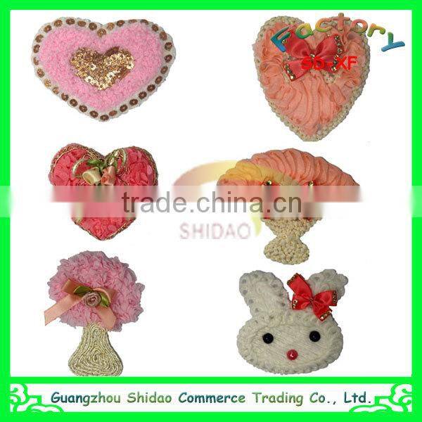 Machine made heart shape sequin design embroidery decoration flower