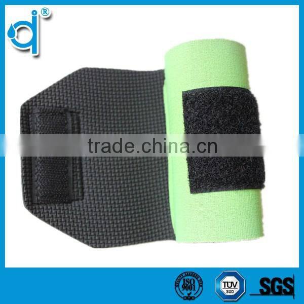 New Model Waterproof Breathable Neoprene Safety Wrist Support