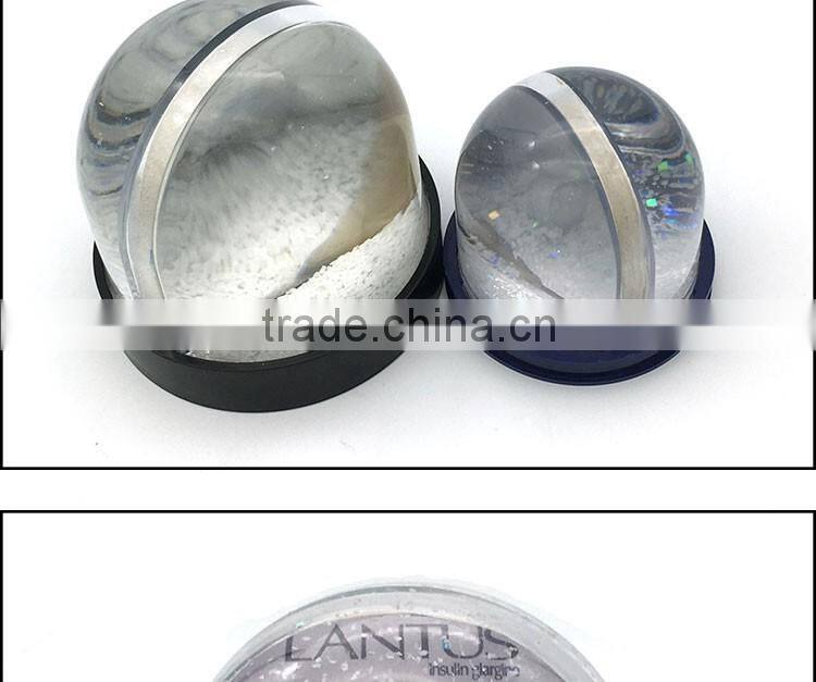 Put Photo in 6*6cm Acrylic Mini Snow Ball