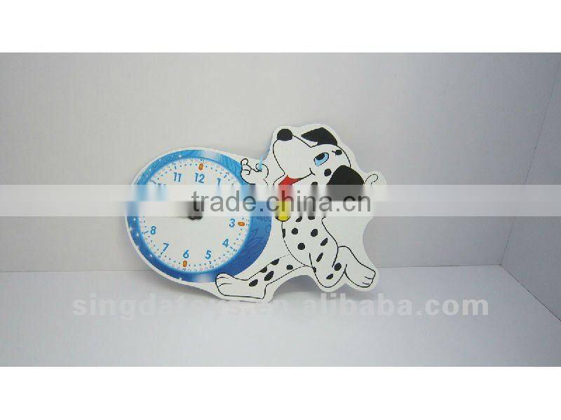 Beauty cat yellow and pink AIDS clock