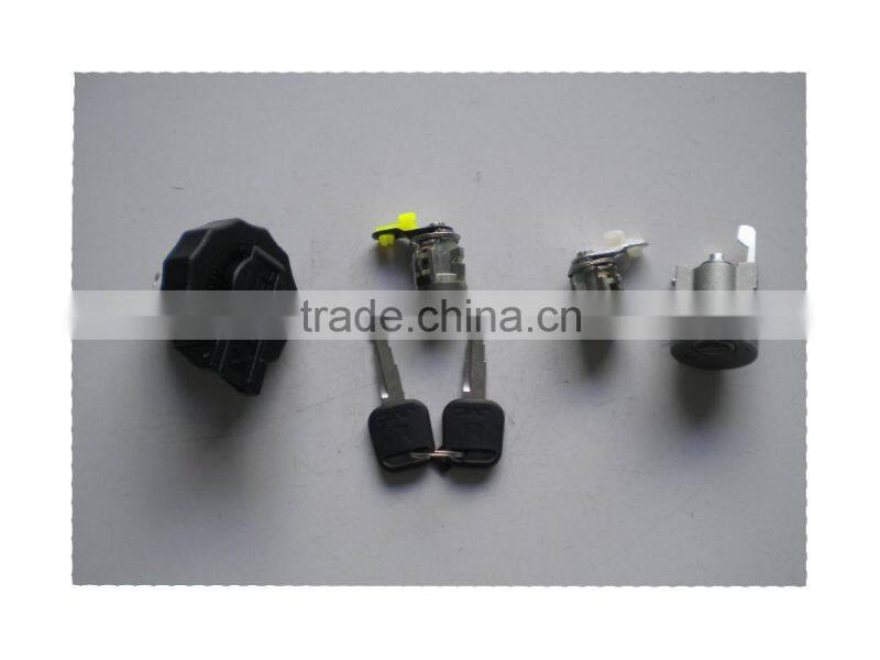 Kairui auto complete cylinder lock broad body Renren JMC QINGLING pick up truck spare parts