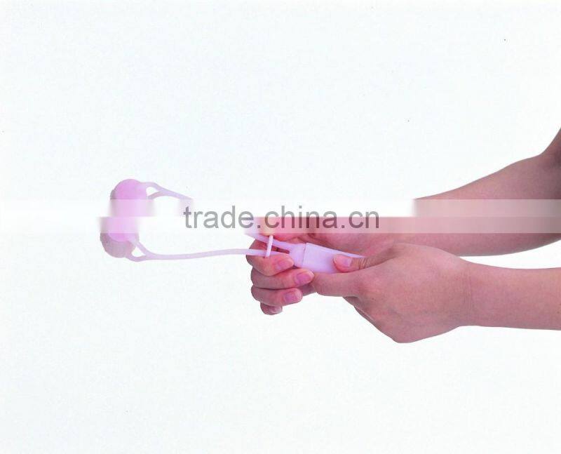 Original design luxurious facial kit with massager with 3D-fitting head