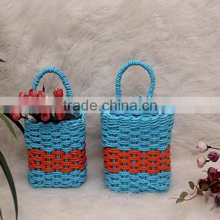 Newest & cheapest handcraft china wholesale mini decorative gift baskets
