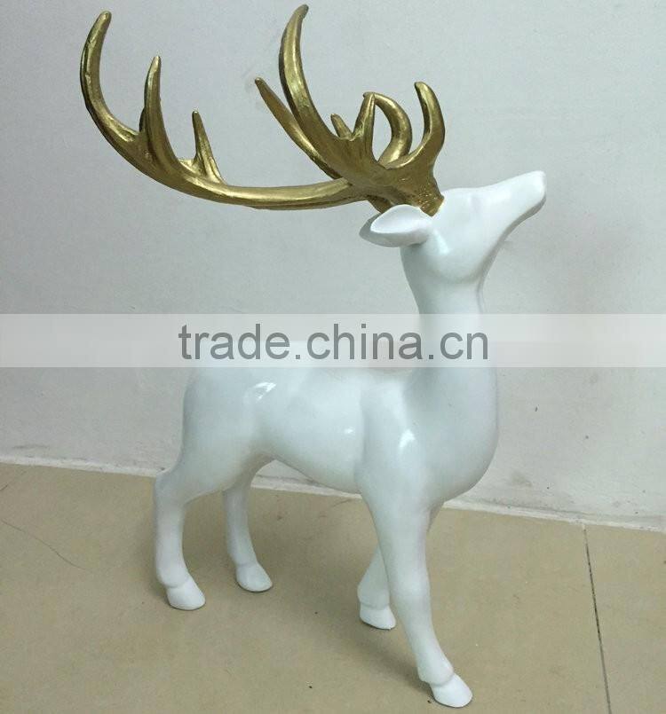 Polyresin deer figure decoration