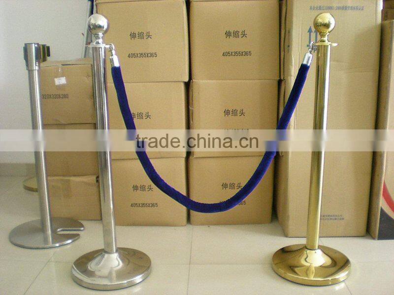 Queue Barrier with 5m Retractable Belt