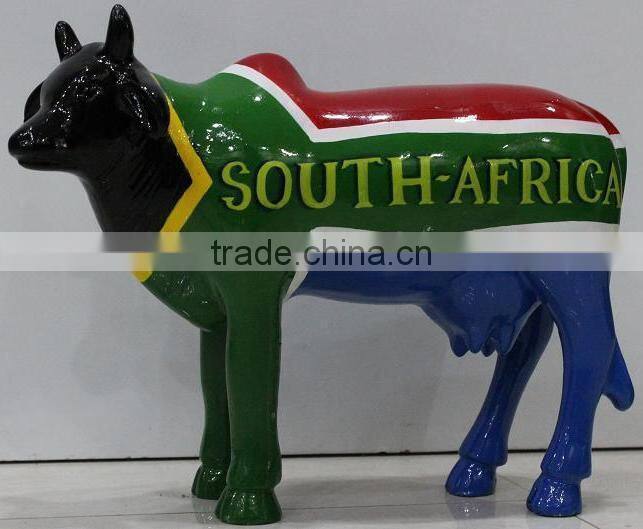 Animated lovely promotional resin cow statue