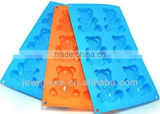 Unique bear shape silicone ice cube tray for Christmas