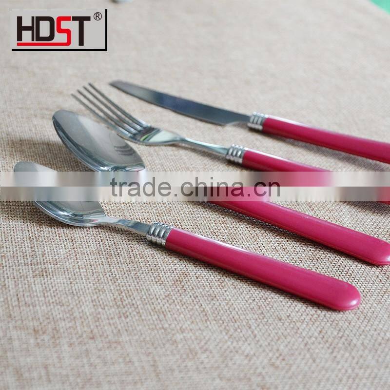 promotional hot selling Vibrant color plastic handle low price flatware for dinner