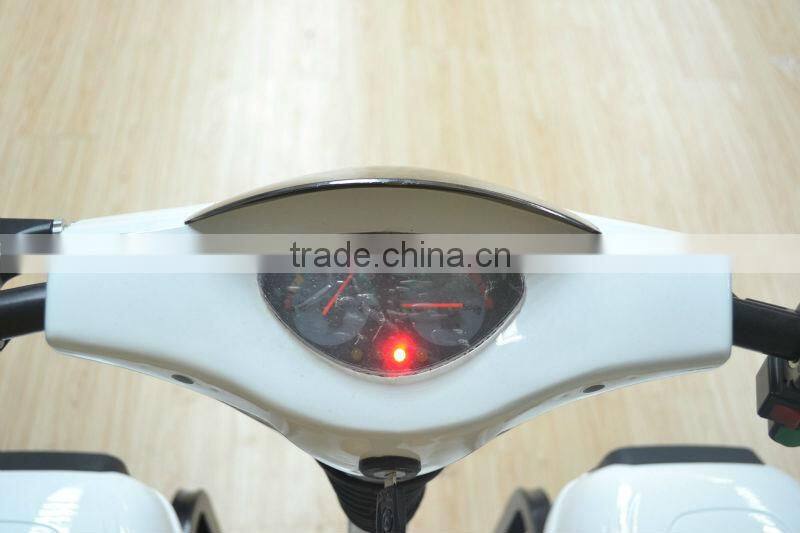 2013 new style upgrade cheap foldable FOUR wheel golf car