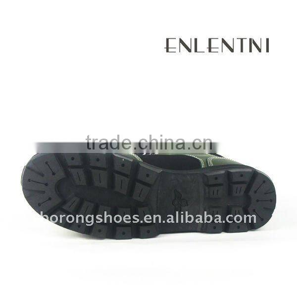 Durable outsole leather men woodland safety shoes