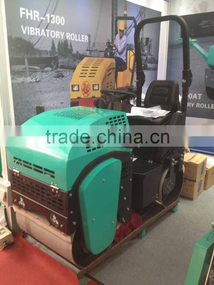 For sale good quality diesel engine electric start mini road roller price are reasonable
