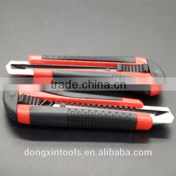 soft grip utility knife with rubber covered knife cutter utility knife