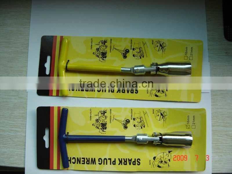 Wing type oil filter wrench for car