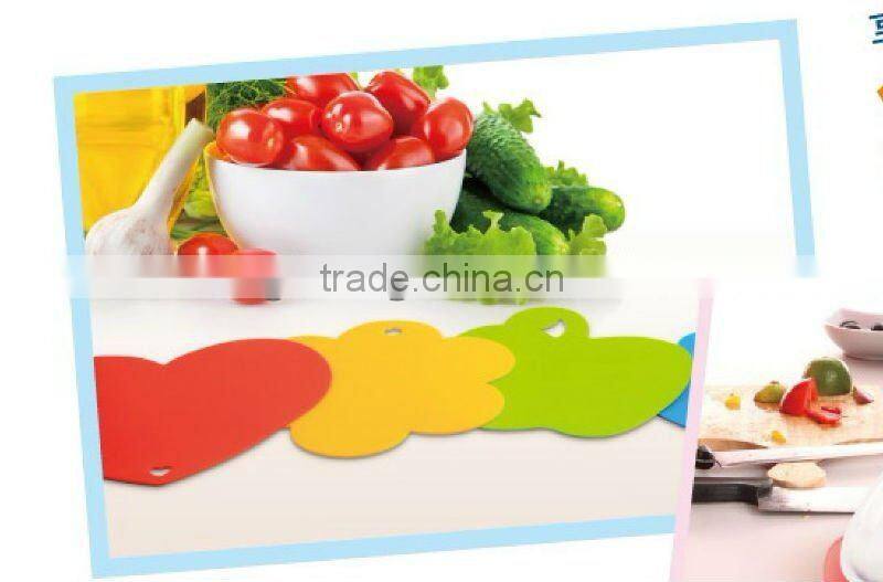 Heat Resisting Flower Shaped Silicone Pot Holder Table Mat