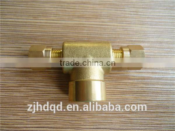 3 way brass hose connector with valve , T-type hose barb ,brass electrical connector,female thread