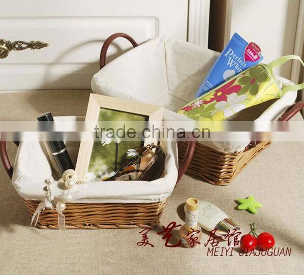 flexible handle wicker basket with liner
