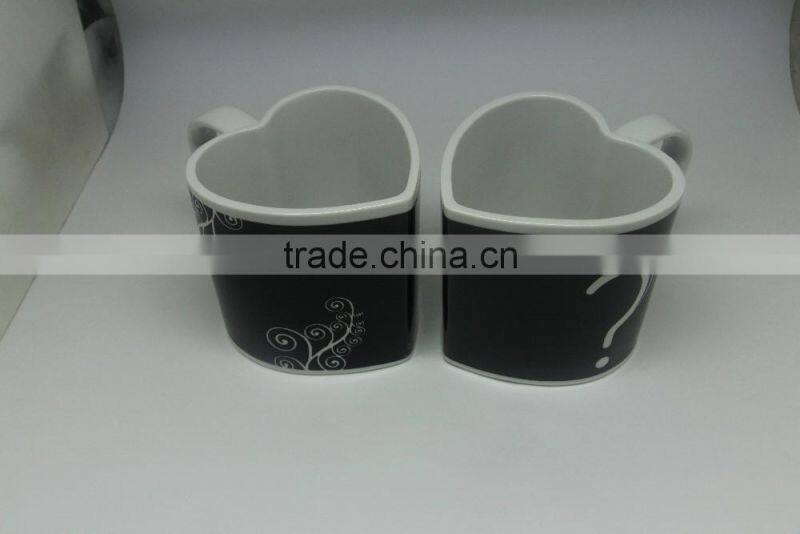 novelty items 11oz heart shaped handle ceramic mug for gift