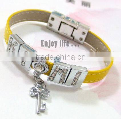 2015 new supermarket rhinestone crystal strawberry 8mm slide charms
