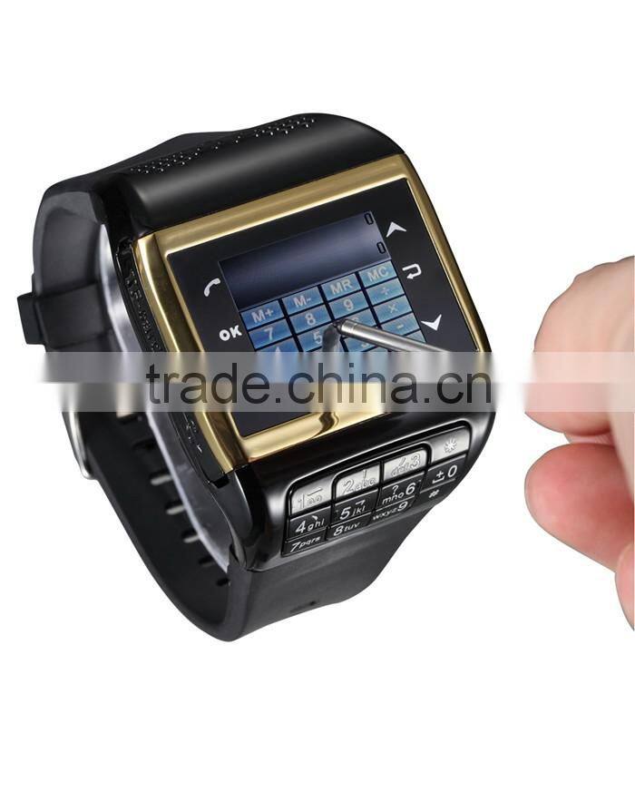 Hot selling Factory wholesale fashion bluetooth smart watch with keyboard Dual SIM Card Dual standby phone