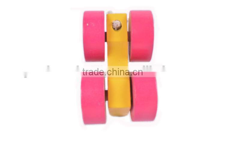 2015 Lovely Design and Hot Sale 4 Wheels Giraffe Shape Animal Toy Wooden Pulling Car Toy