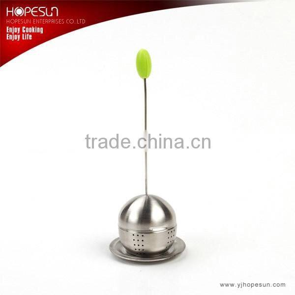 Ball shaped stainless steel tea strainer with push handle