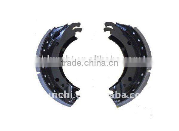 Auto brake shoes
