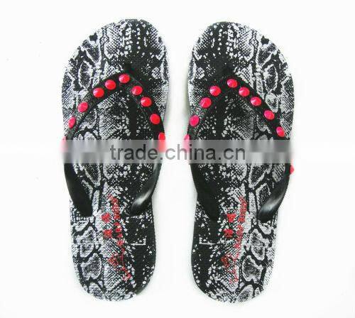 New Fashion Decorative Rivets Snake Print Slippers Ladies