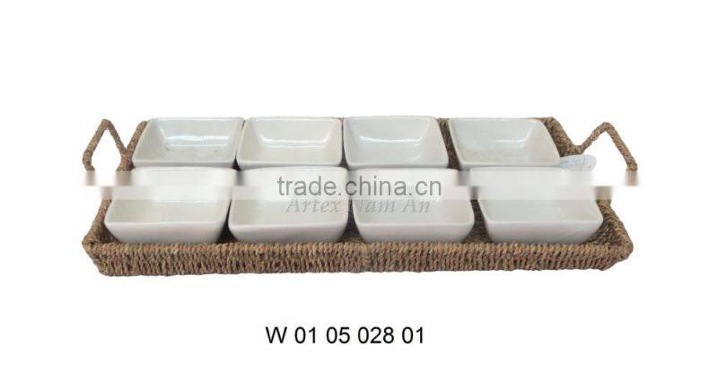 Round Seagrass Tray for Serving Tea