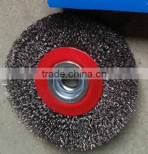 Wheel brush, crimped wire