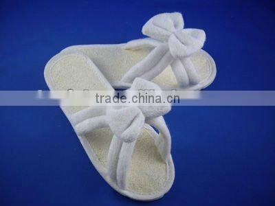 Disposable loofah slipper for hotel
