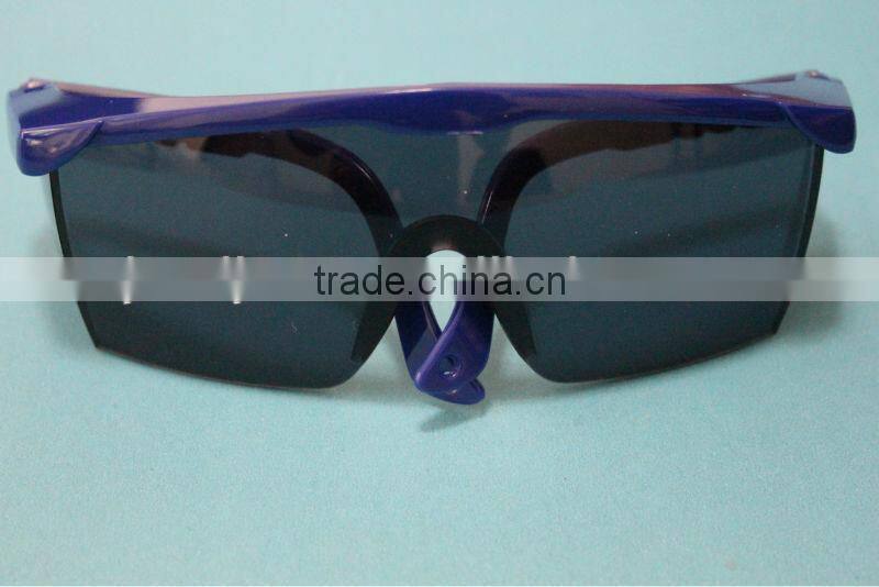 Cheap Protective eyewear,Protective Glasses in safety goggles