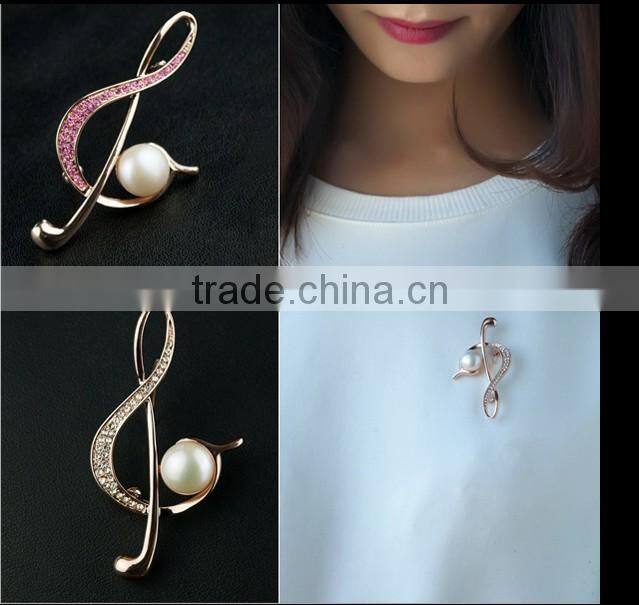 Vintage Style Girls Fleur-De-Lis Emerald Crown Brooch Pin With Crystals