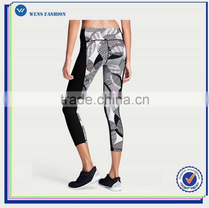 sexy girls wearing yoga pants and women wearing tight yoga pants