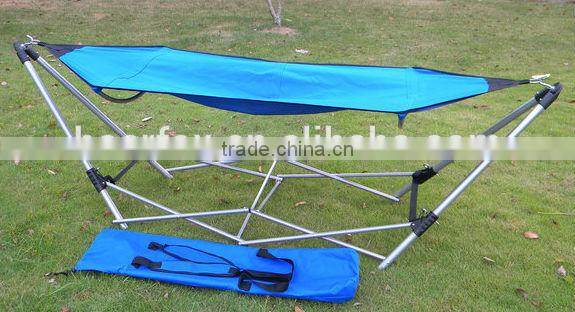 Collapsible hammock with stand