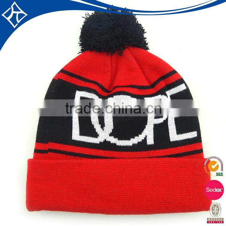 Warm women woven beanie with crochet pompom