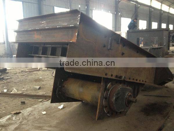 Long working life vibrating feeder price from China