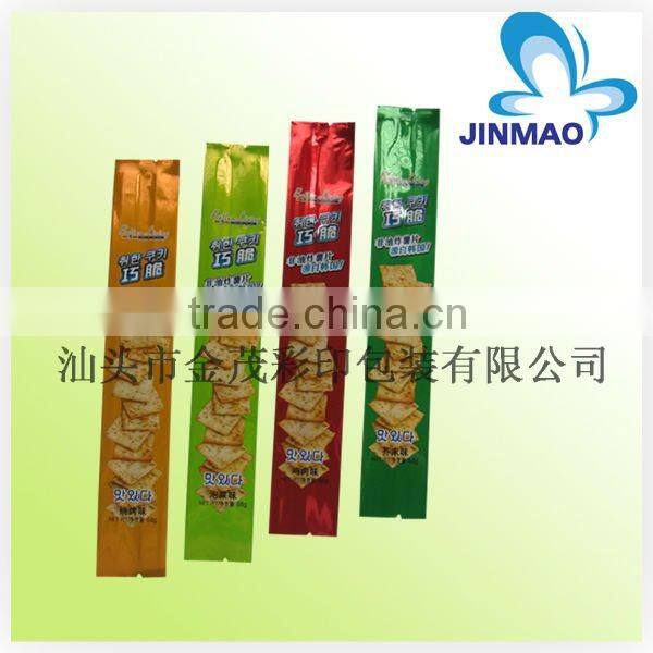 Middle back sealed snack food packaging bag