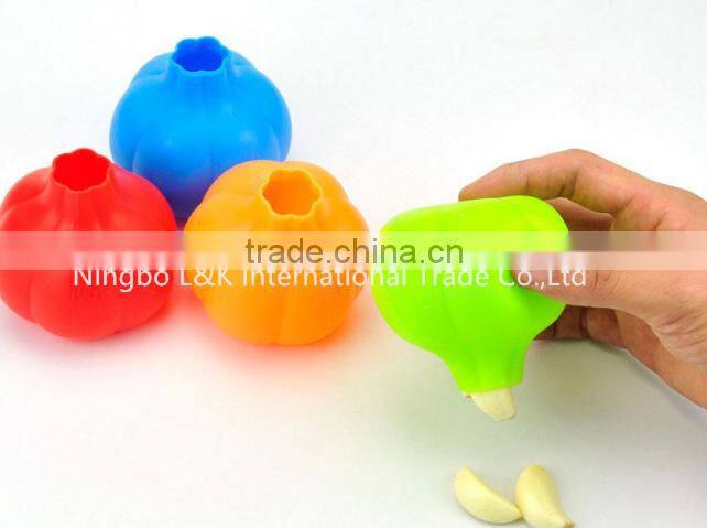 Hot sale promotional silicone garlic peeler