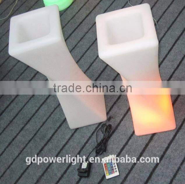 New Solar Illumination PE plastic Flower pot with Solar LED light YXF-1650AS