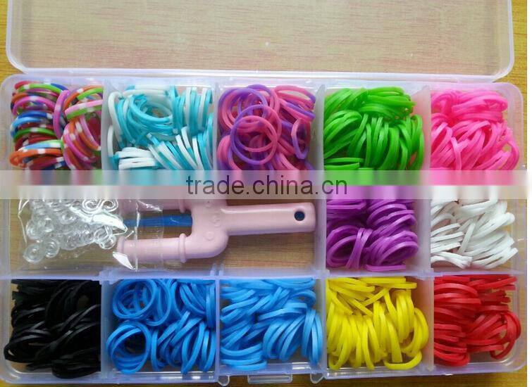 Look!! Cheapeast 2014 Newest Various of colors loom bands kit, wholesale Ecofriendly rubber loom bands bracelet kit in bulk!!!