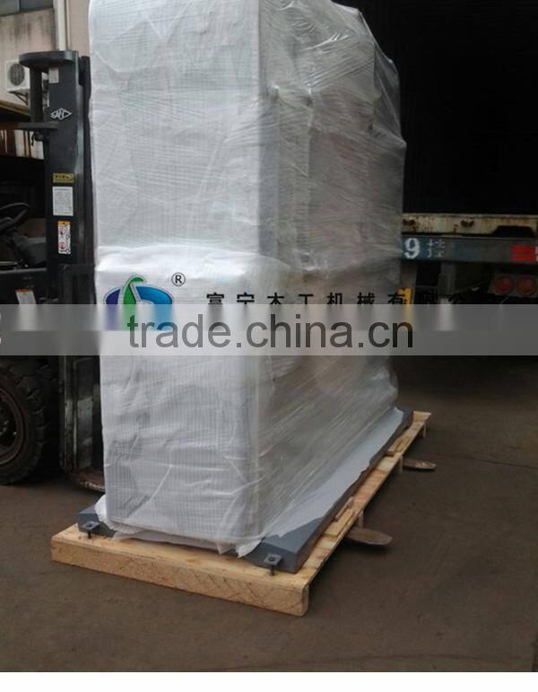 Automatic wooden door packing machine