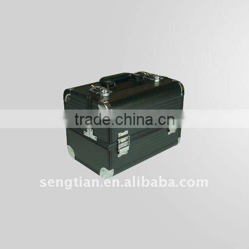 Profesion aluminum cosmetic case D2668K