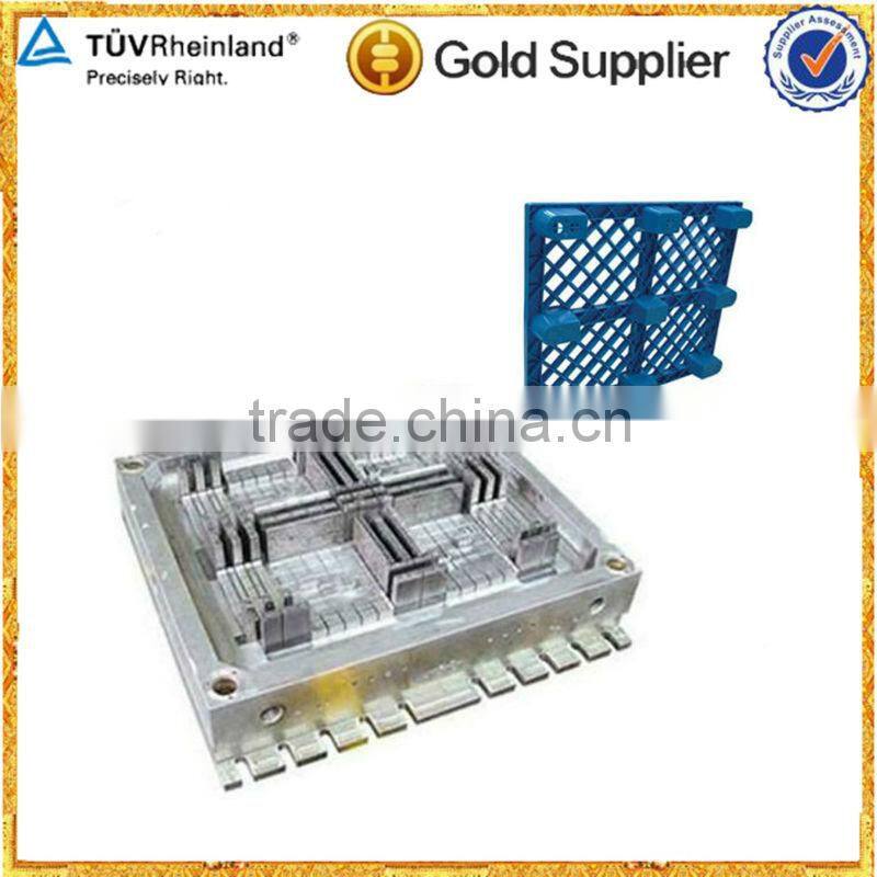 Plastic industrial pallet injection mold
