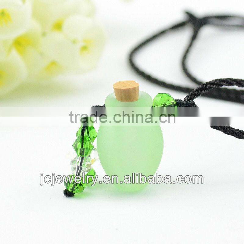 ANTIQUE CHINESE MURANO GLASS SCENT BOTTLE PENDANT NECKLACE