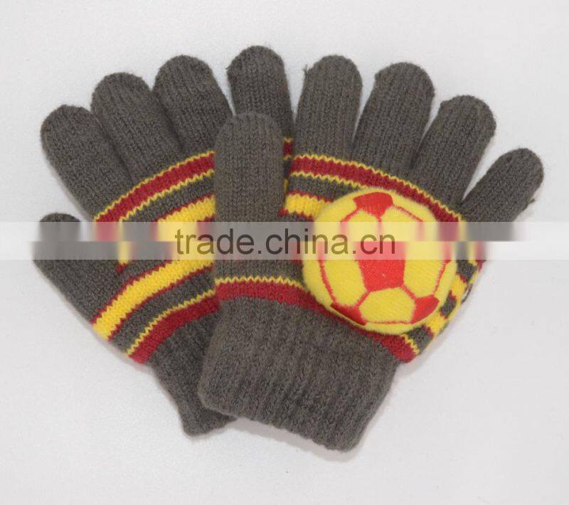 kid's extra warm knit gloves with football (in stock)