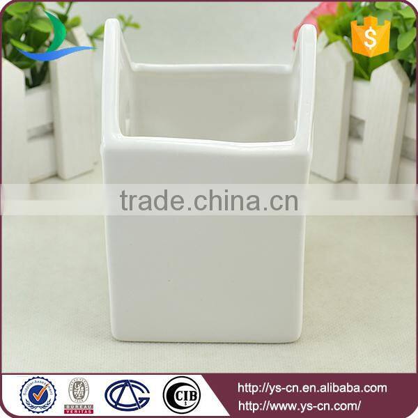 Wholesale white ceramic houses candle holder